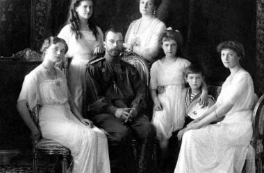 Foto Keluarga Tsar Romanov, keluarga Tsar yang dieksekusi